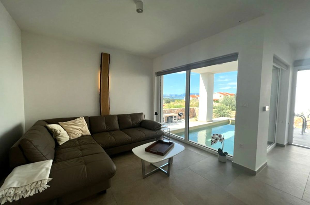 Appartamento, per la vendita, Njivice, Croazia, 76 m2, 395.000,00 EUR