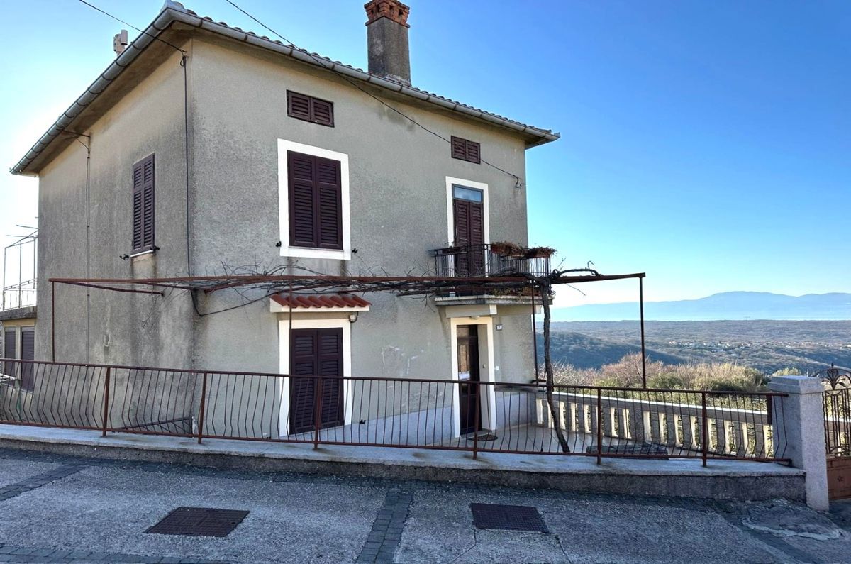 Vecchia casa di pietra, per la vendita, Dobrinj, Croazia, 239 m2, 315.000,00 EUR