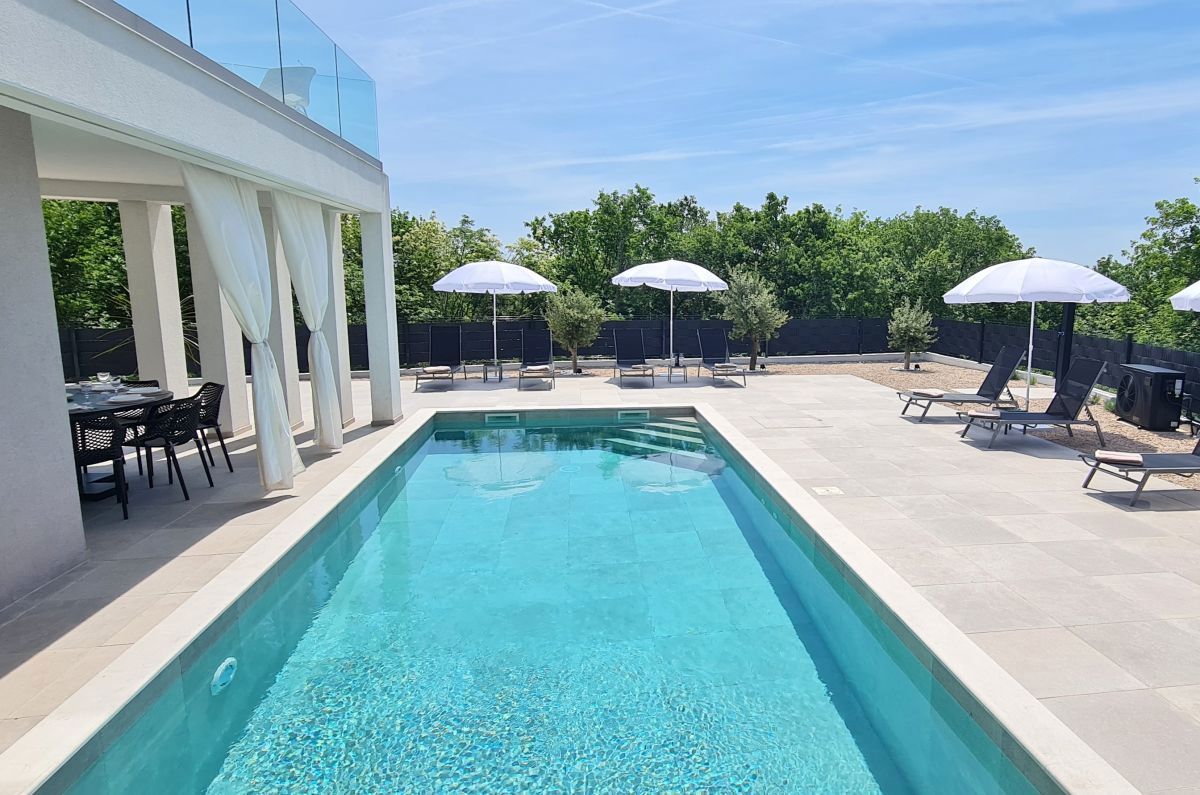 Casa, per la vendita, Vrbnik, Croazia, 175 m2, 695.000,00 EUR