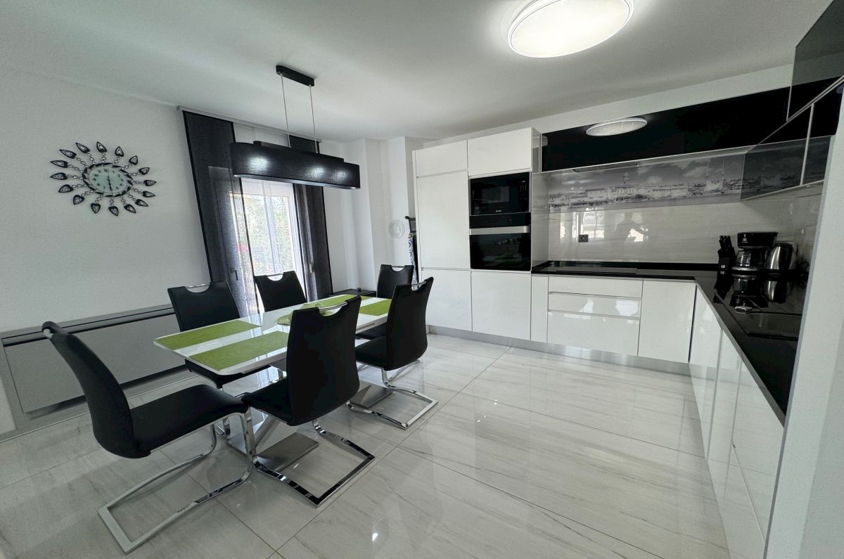 Casa, per la vendita, Città diKrk, Croazia, 252 m2, 1.150.000,00 EUR