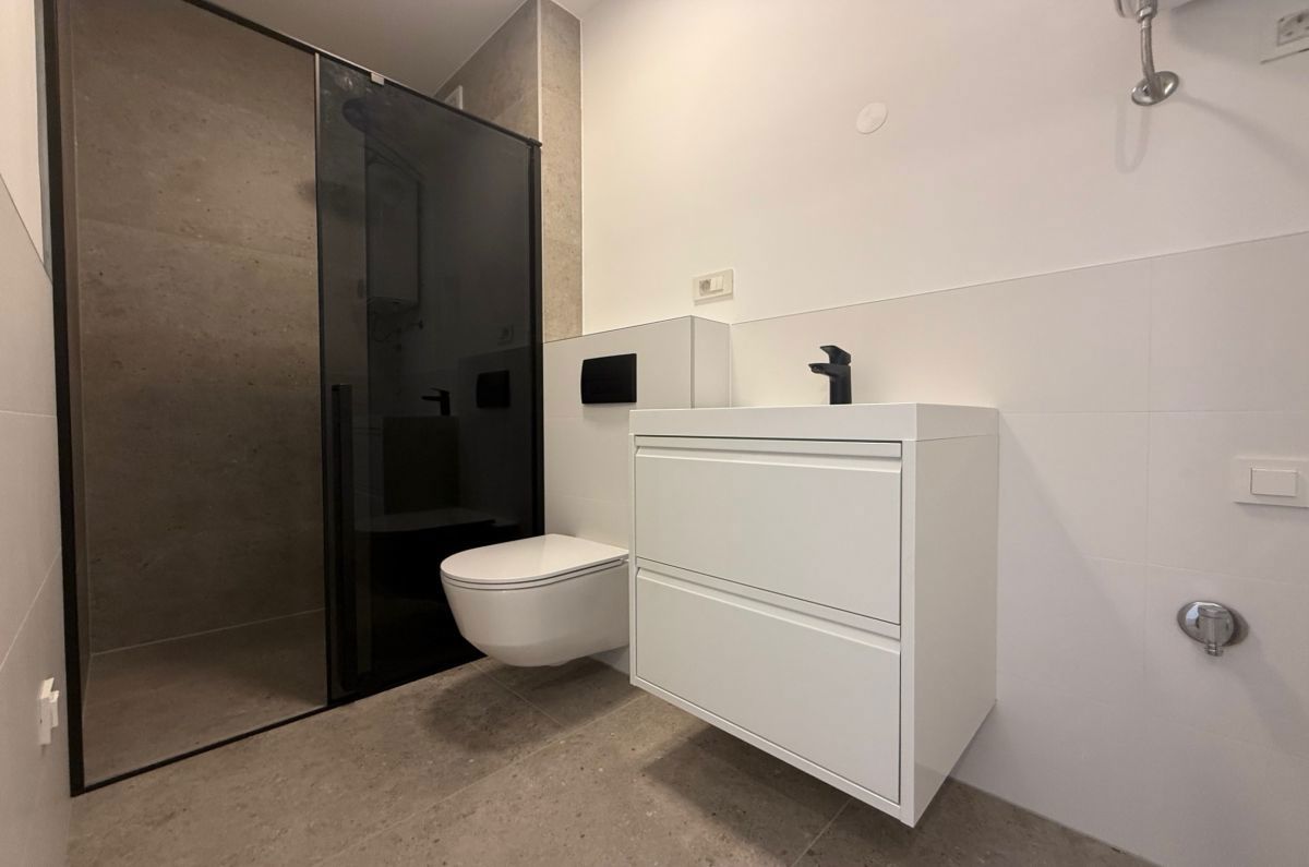 Appartamento, per la vendita, Omišalj, Croazia, 67 m2, 280.000,00 EUR