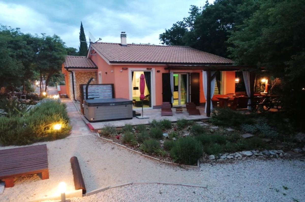 Casa, per la vendita, Dobrinj, Croazia, 100 m2, 560.000,00 EUR