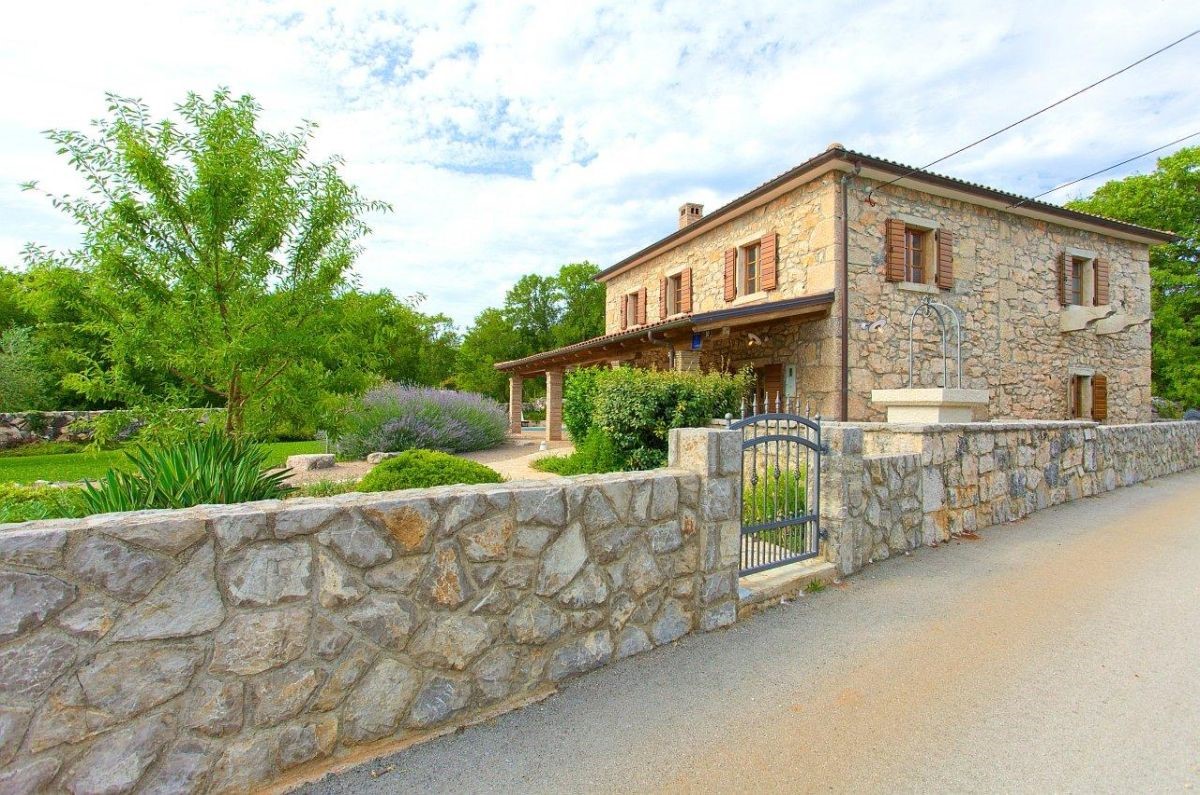 Vecchia casa di pietra, per la vendita, Dobrinj, Croazia, 4460 m2, 1.500.000,00 EUR