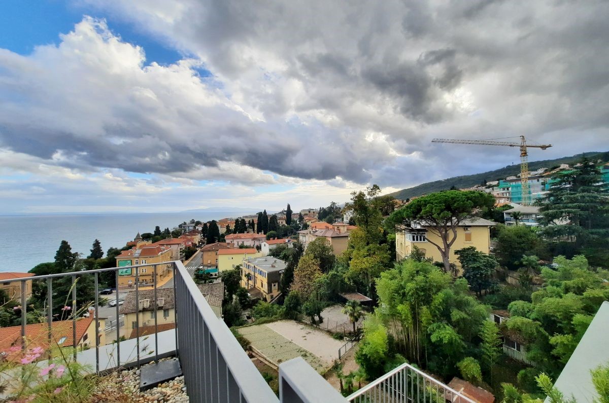 Appartamento, per la vendita, Abazzia, Croazia, 90 m2, 585.000,00 EUR