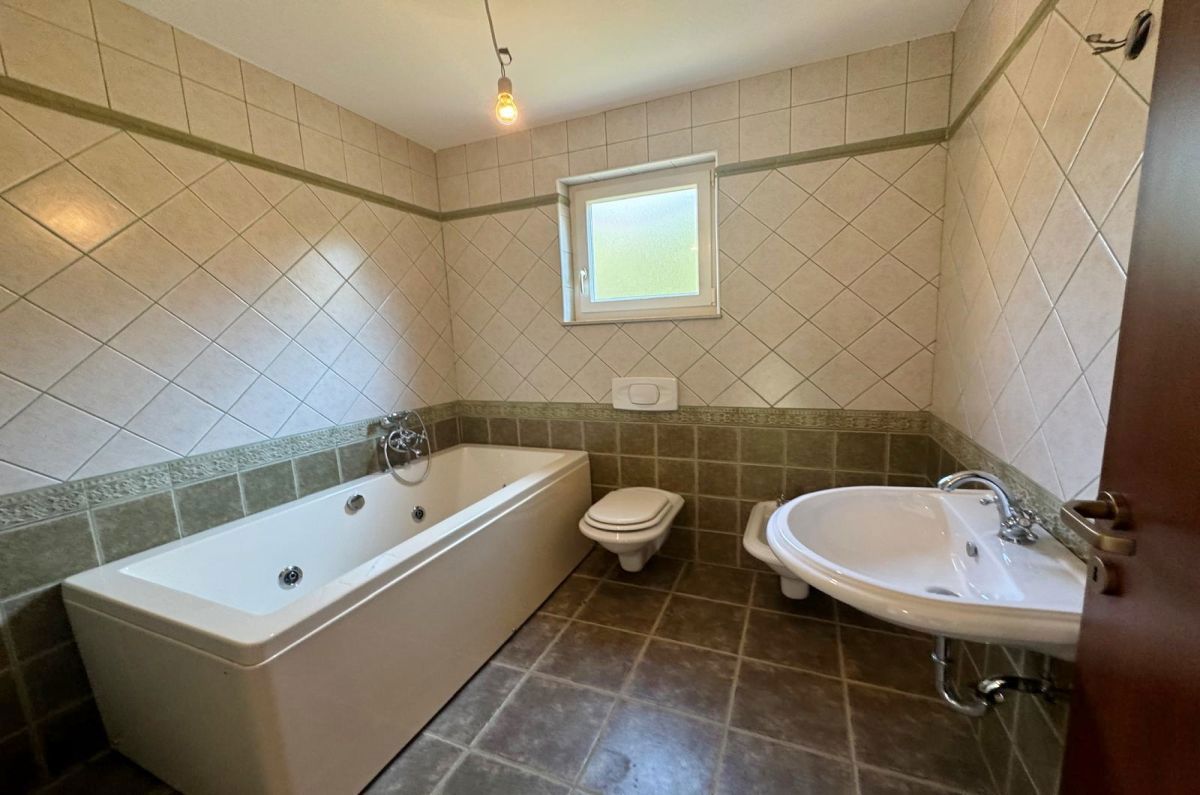 Casa, per la vendita, Uvala Soline, Croazia, 250 m2, 574.000,00 EUR