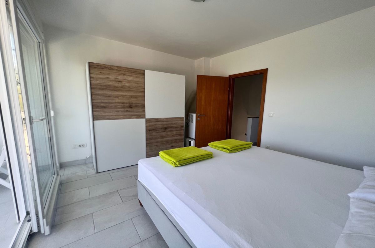 Appartamento, per la vendita, Malinska, Croazia, 76 m2, 330.000,00 EUR