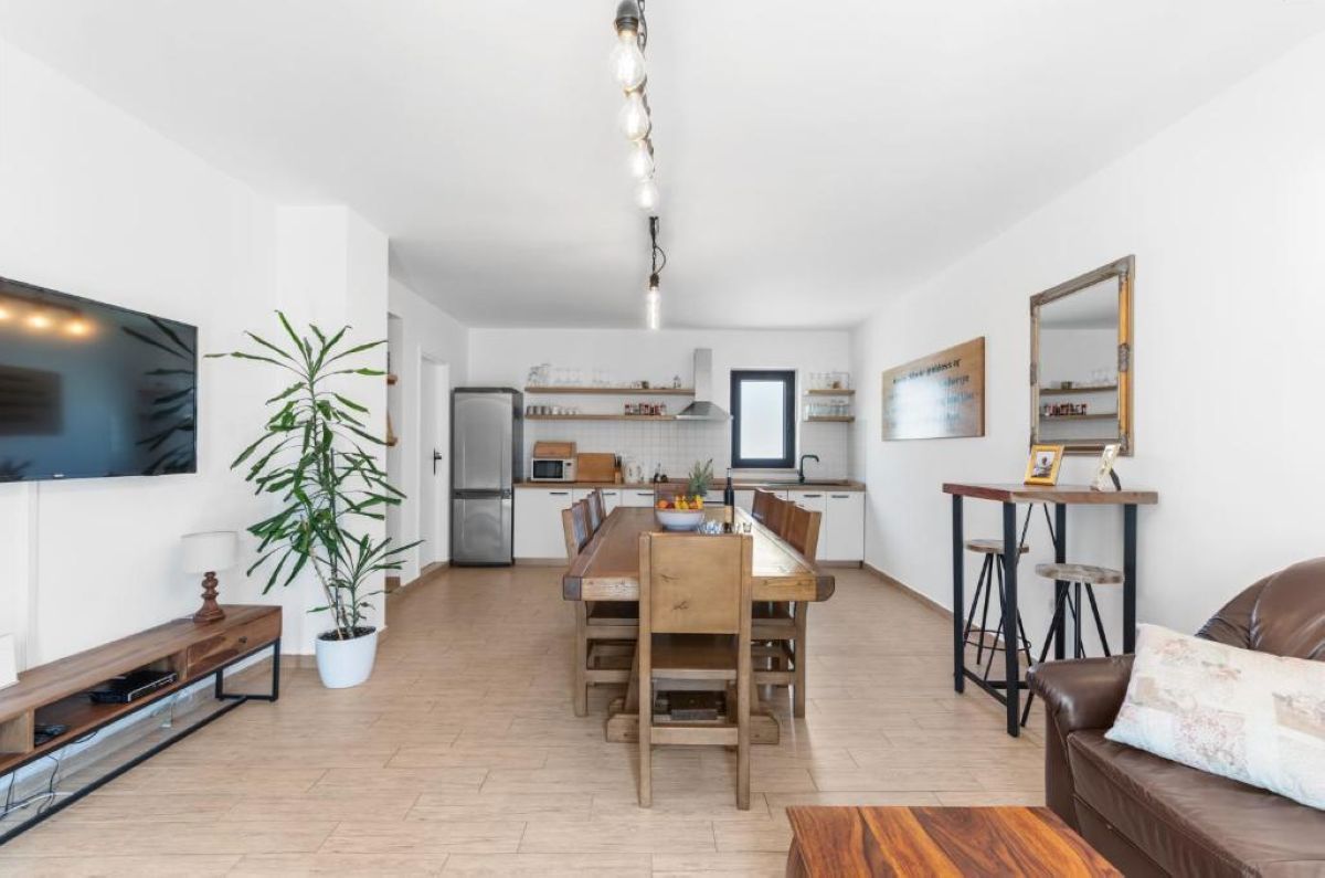 Casa, per la vendita, Pićan, Croazia, 420 m2, 1.200.000,00 EUR