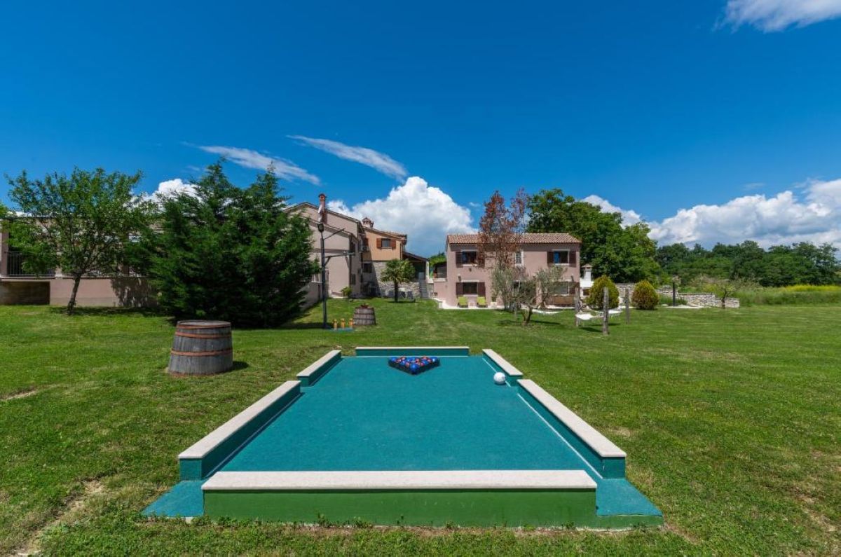 Casa, per la vendita, Pićan, Croazia, 420 m2, 1.200.000,00 EUR