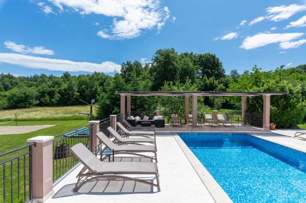 Casa, per la vendita, Pićan, Croazia, 420 m2, 1.200.000,00 EUR