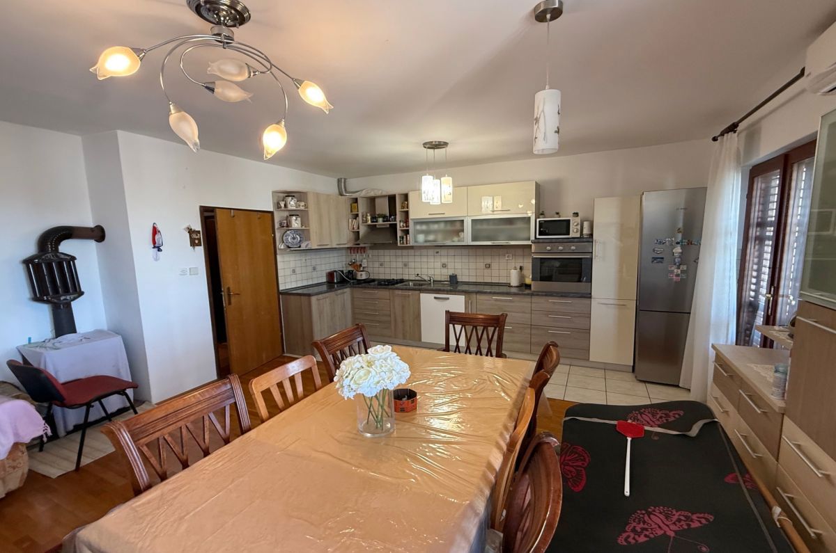 Casa, per la vendita, Città diKrk, Croazia, 250 m2, 550.000,00 EUR