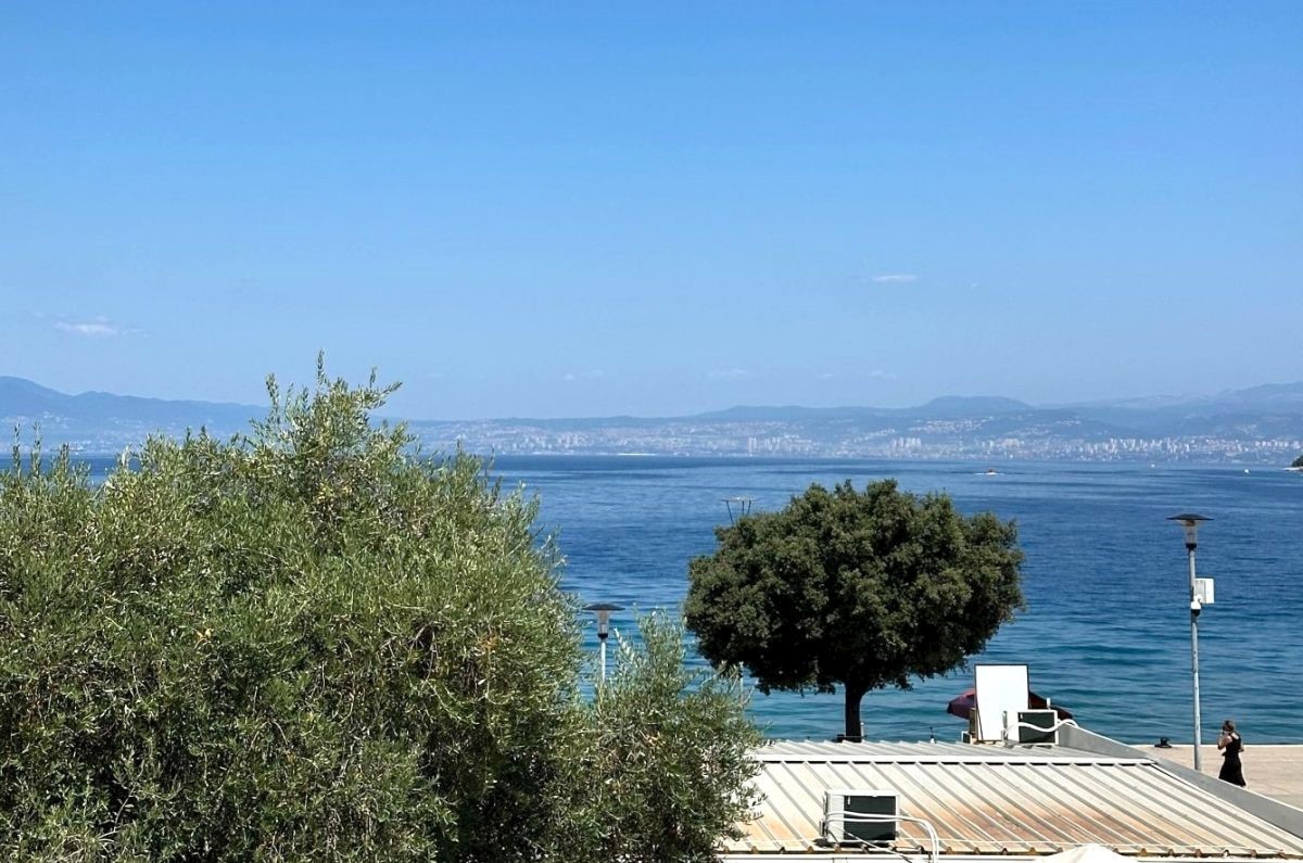 Appartamento, per la vendita, Njivice, Croazia, 181 m2, 990.000,00 EUR