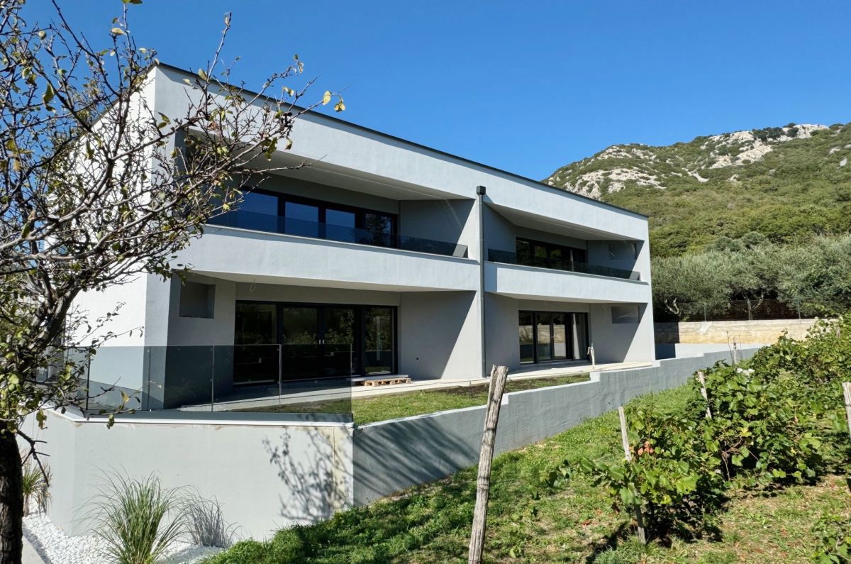 Appartamento, per la vendita, Baška, Croazia, 61 m2, 260.000,00 EUR