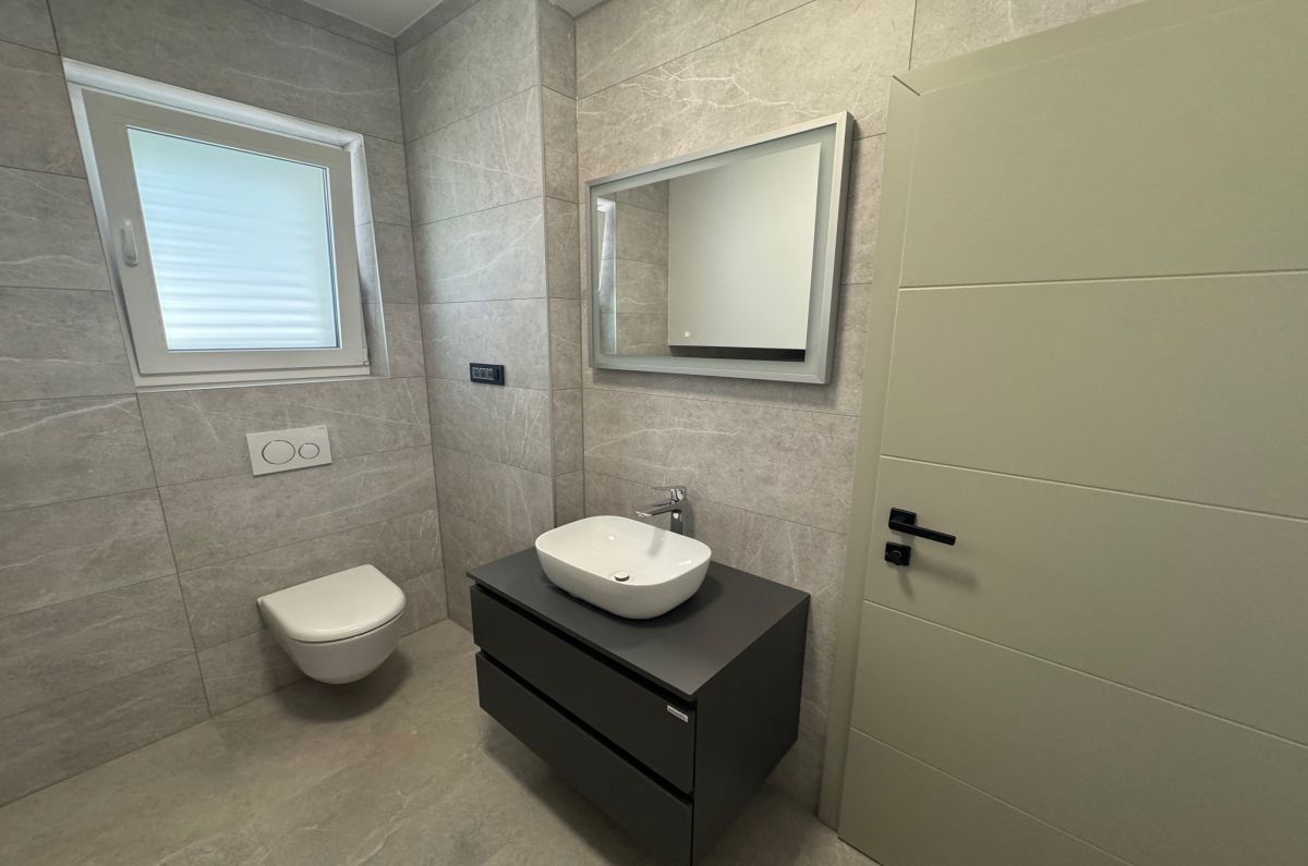 Casa, per la vendita, Vrbnik, Croazia, 137 m2, 800.000,00 EUR