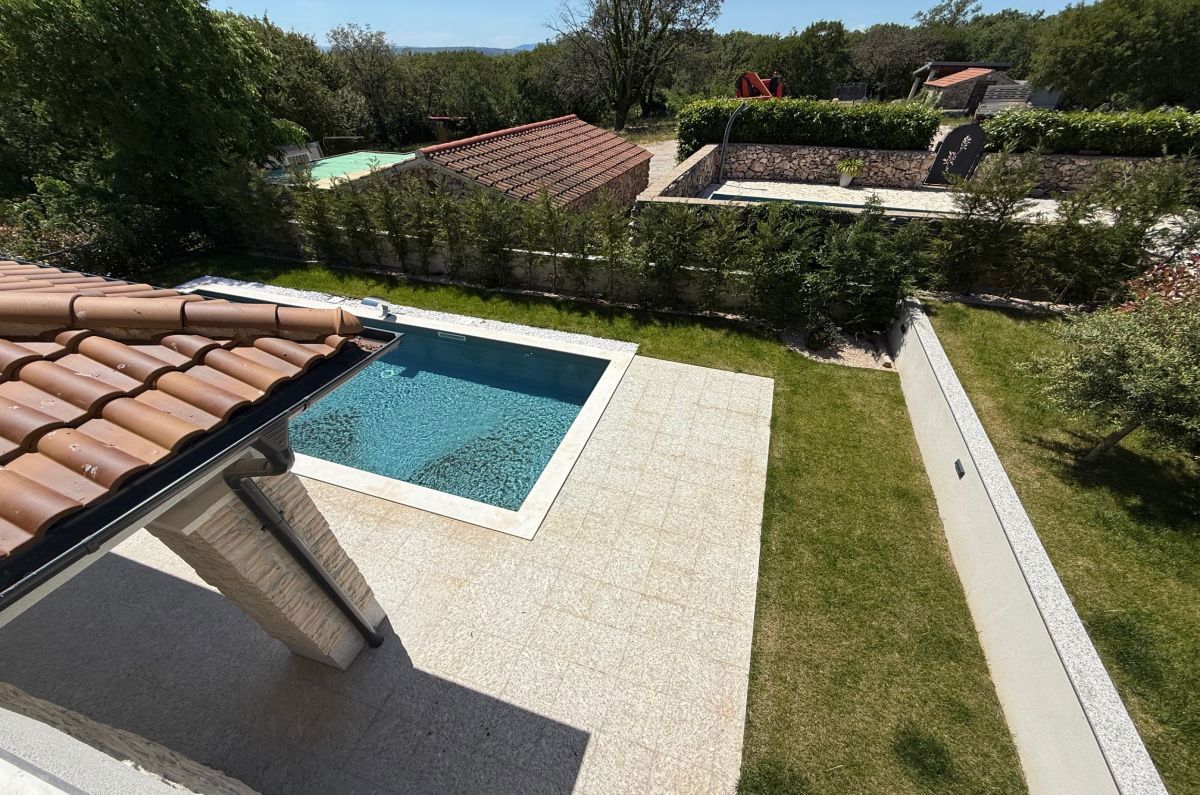 Casa, per la vendita, Vrbnik, Croazia, 137 m2, 800.000,00 EUR