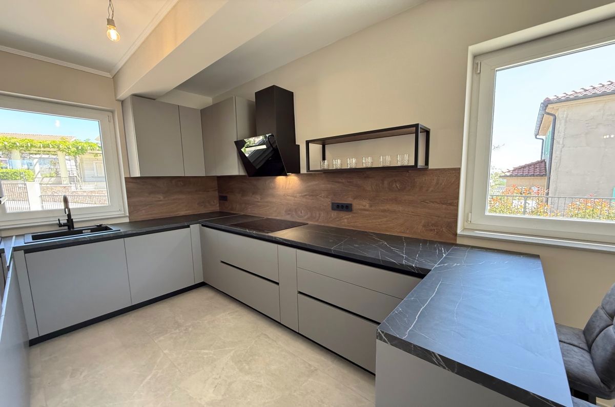 Casa, per la vendita, Vrbnik, Croazia, 137 m2, 800.000,00 EUR