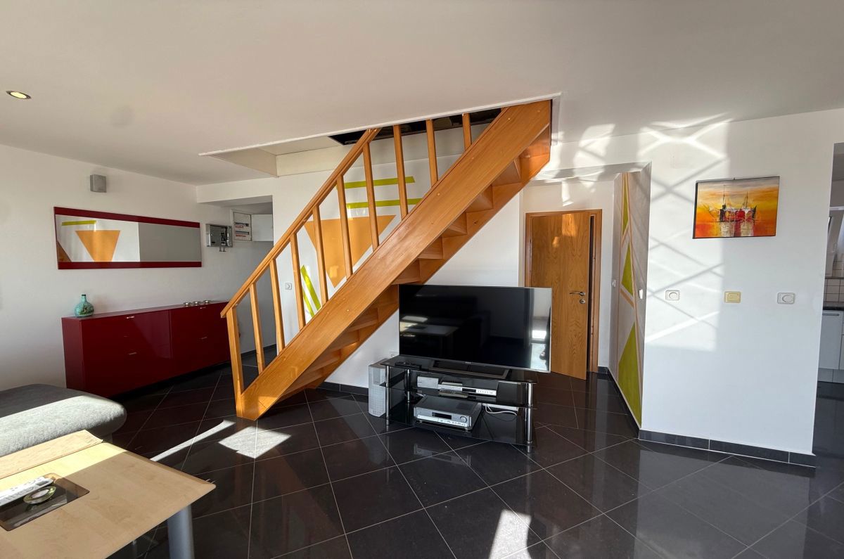 Appartamento, per la vendita, Omišalj, Croazia, 72 m2, 175.000,00 EUR