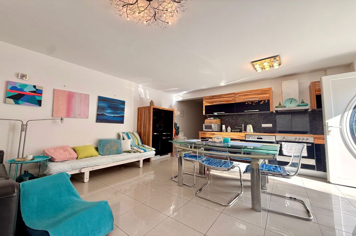 Appartamento, per la vendita, Malinska, Croazia, 52 m2, 279.000,00 EUR