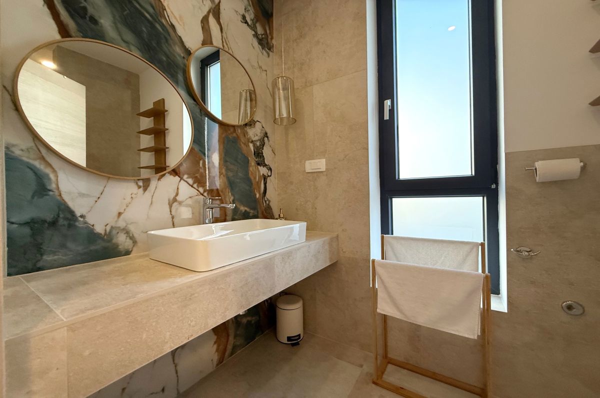 Casa, per la vendita, Città diKrk, Croazia, 176 m2, 995.000,00 EUR