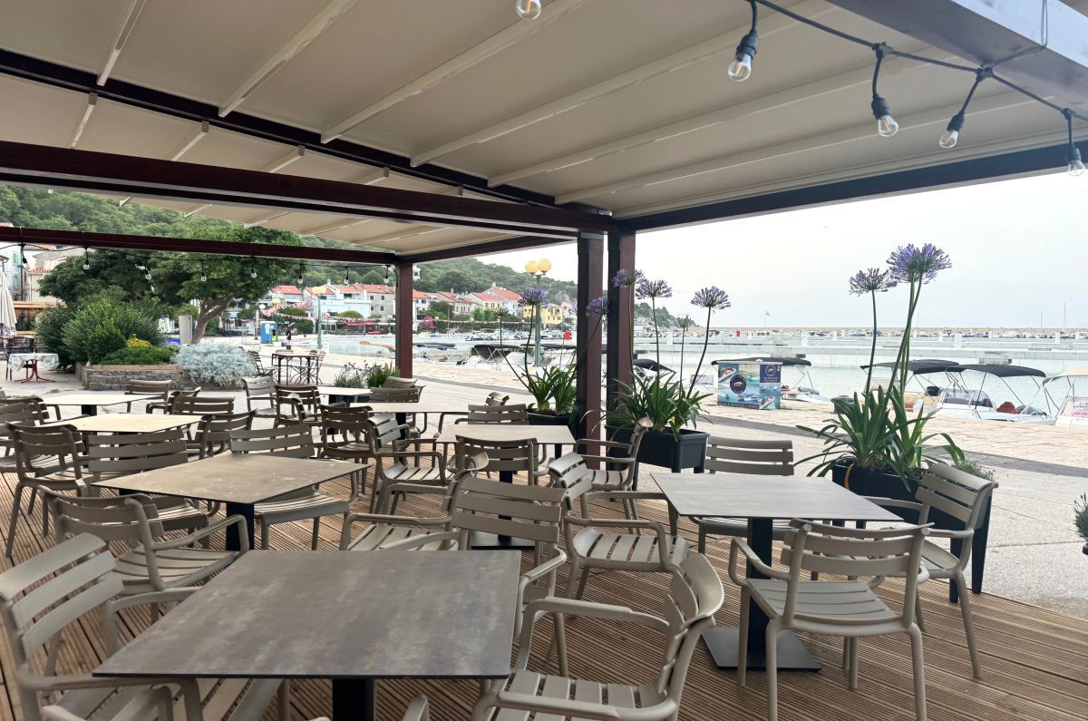 Locali commerciali, per la vendita, Baška, Croazia, 48 m2, 650.000,00 EUR