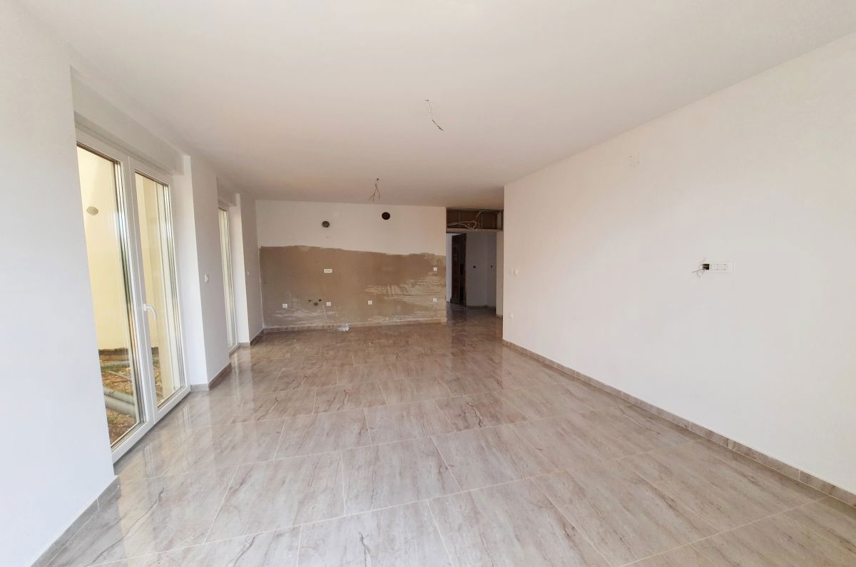 Appartamento, per la vendita, Njivice, Croazia, 46 m2, 300.000,00 EUR