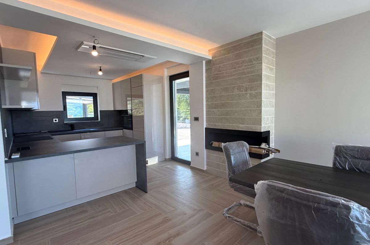 Casa, per la vendita, Malinska, Croazia, 193 m2, 1.395.000,00 EUR