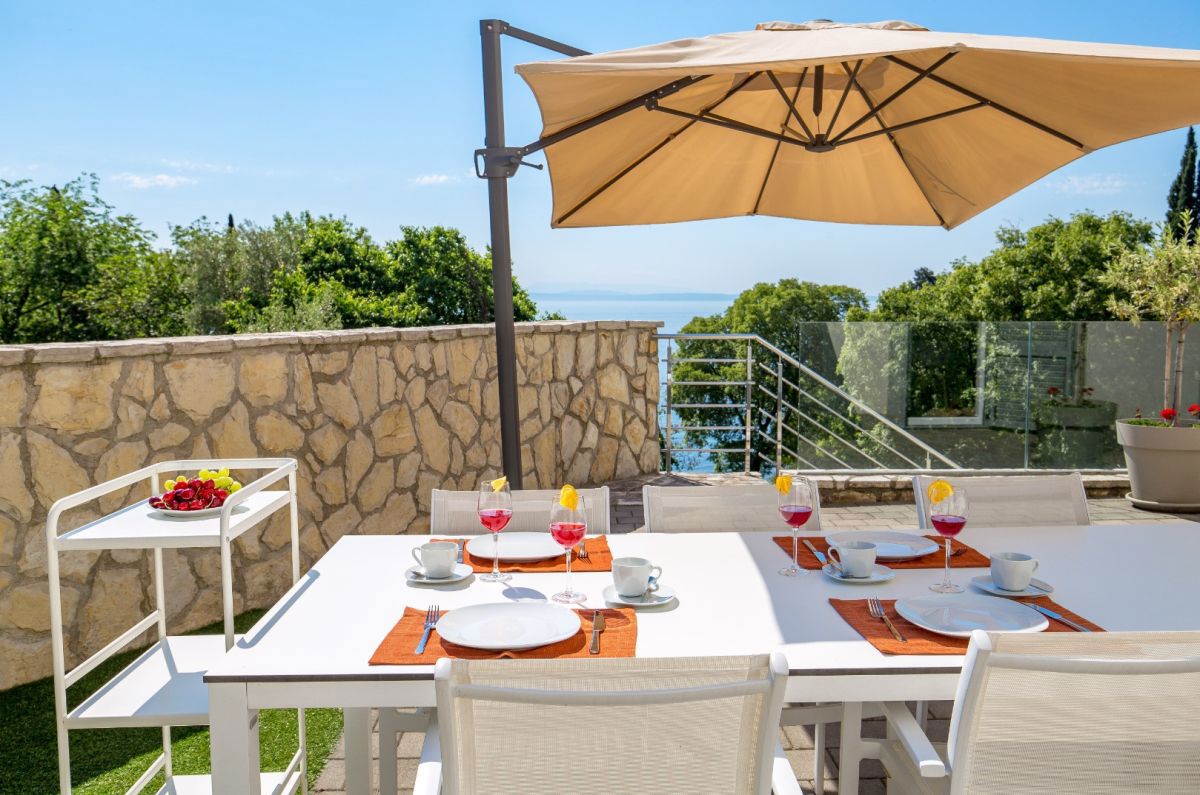 Appartamento, per la vendita, Lovran, Croazia, 94 m2, 625.000,00 EUR