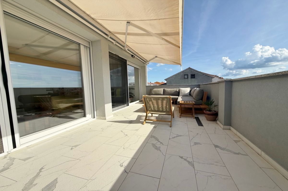 Appartamento, per la vendita, Omišalj, Croazia, 99 m2, 400.000,00 EUR