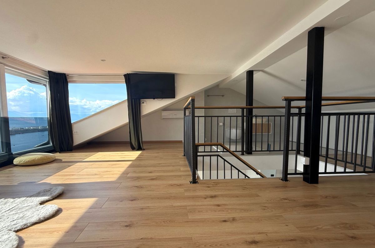 Appartamento, per la vendita, Omišalj, Croazia, 99 m2, 400.000,00 EUR