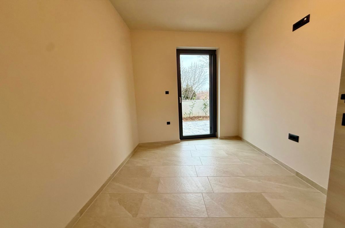 Appartamento, per la vendita, Omišalj, Croazia, 120 m2, 245.000,00 EUR