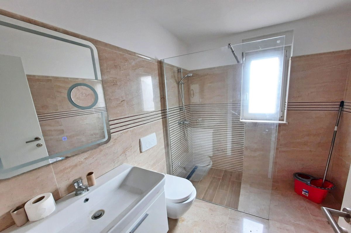 Appartamento, per la vendita, Njivice, Croazia, 73 m2, 335.000,00 EUR