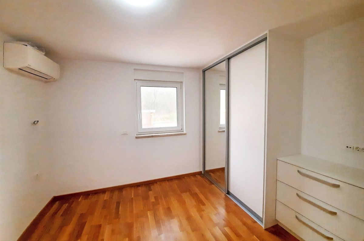 Appartamento, per la vendita, Njivice, Croazia, 73 m2, 335.000,00 EUR