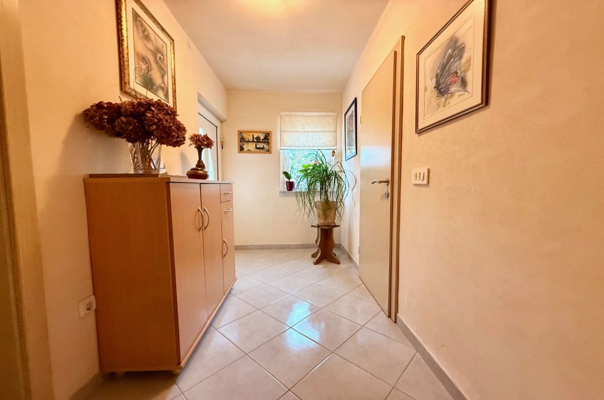 Appartamento, per la vendita, Città diKrk, Croazia, 69 m2, 295.000,00 EUR