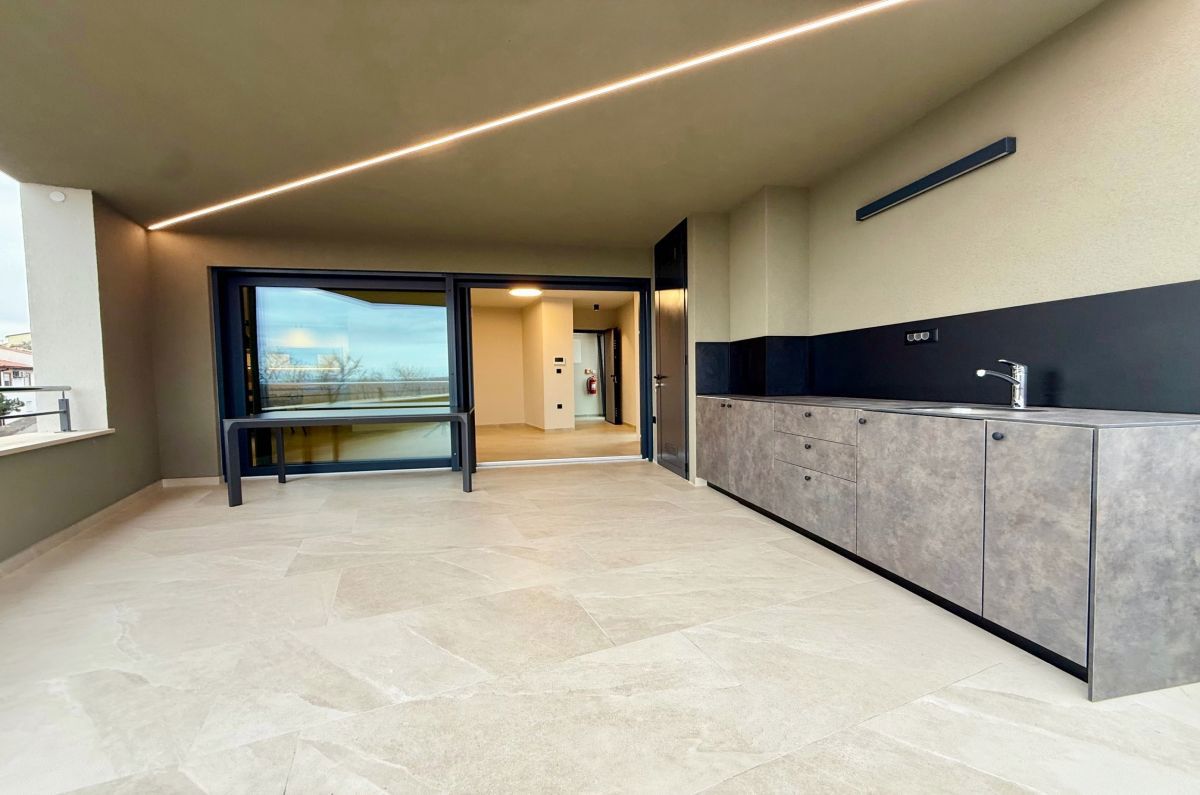 Appartamento, per la vendita, Omišalj, Croazia, 168 m2, 485.000,00 EUR