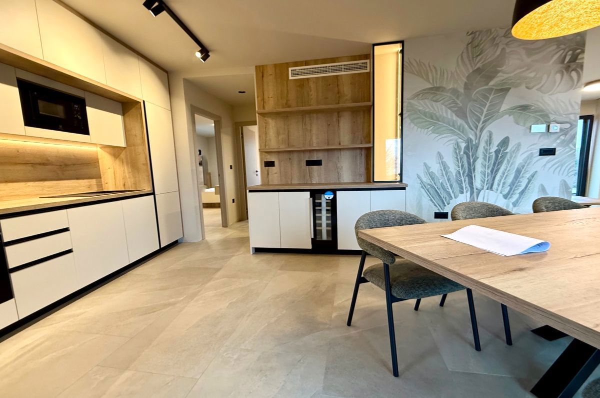 Appartamento, per la vendita, Omišalj, Croazia, 168 m2, 485.000,00 EUR