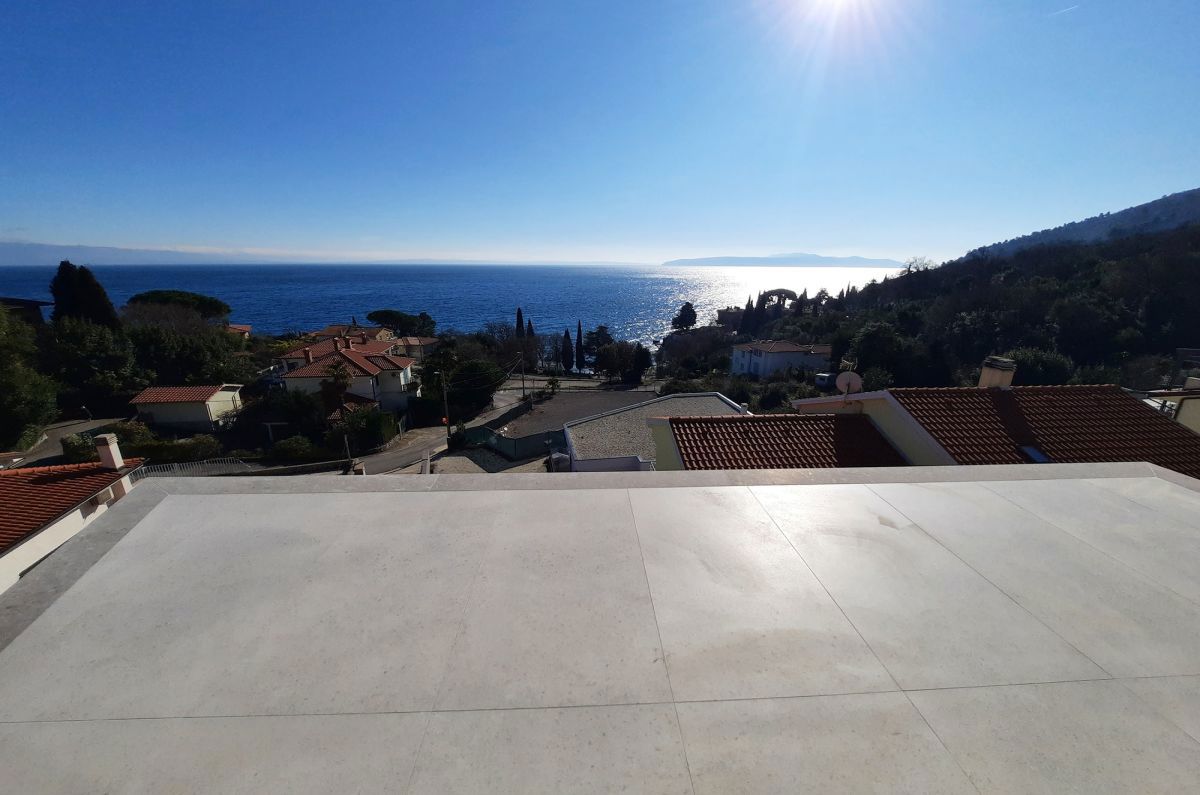 Appartamento, per la vendita, Abazzia, Croazia, 100 m2, 625.000,00 EUR