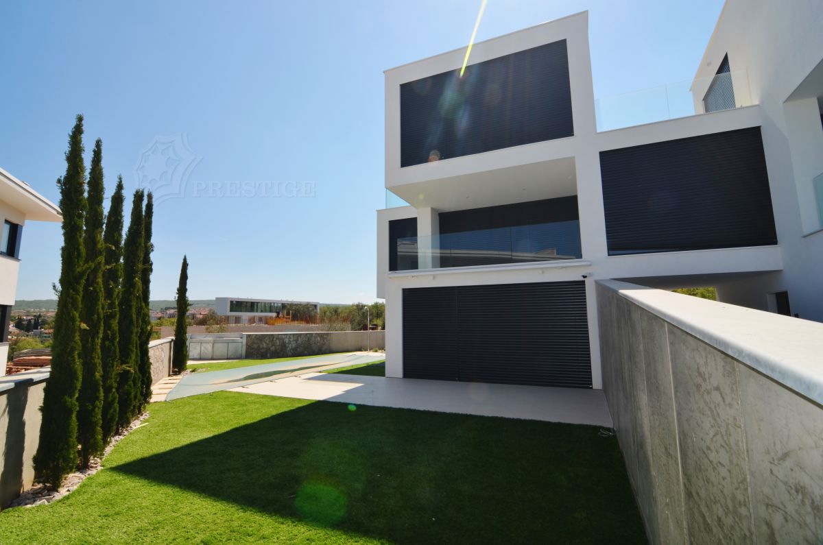 Casa, per la vendita, Malinska, Croazia, 180 m2, 1.300.000,00 EUR