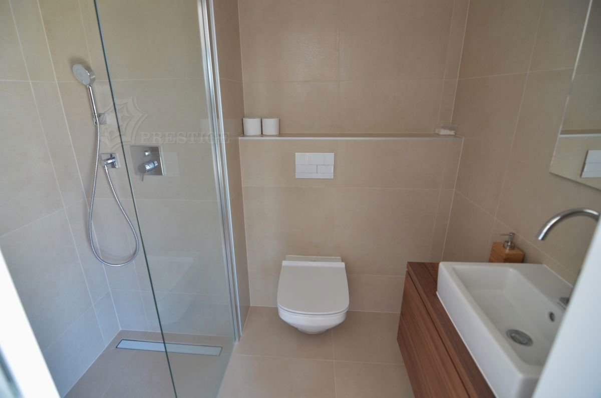 Casa, per la vendita, Malinska, Croazia, 180 m2, 1.300.000,00 EUR