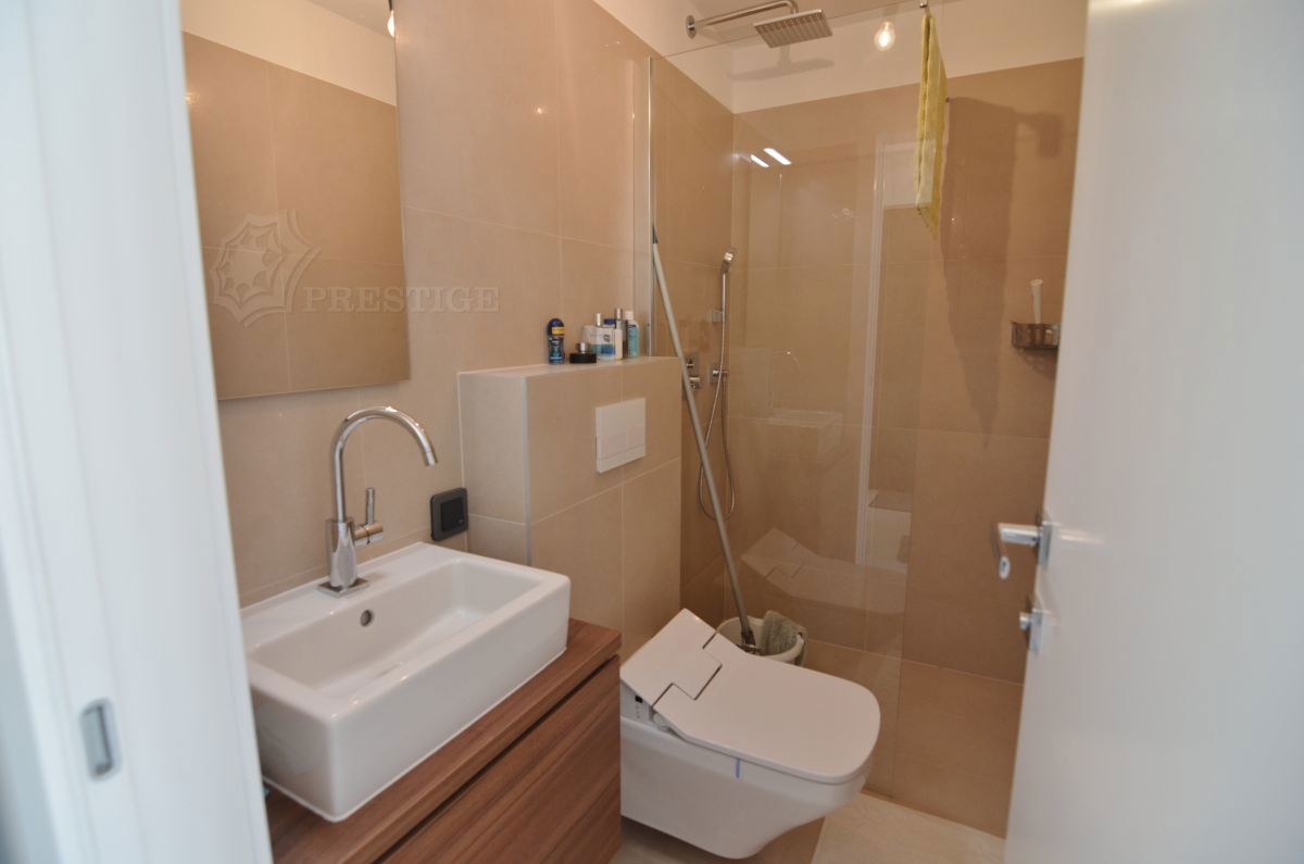 Casa, per la vendita, Malinska, Croazia, 180 m2, 1.300.000,00 EUR