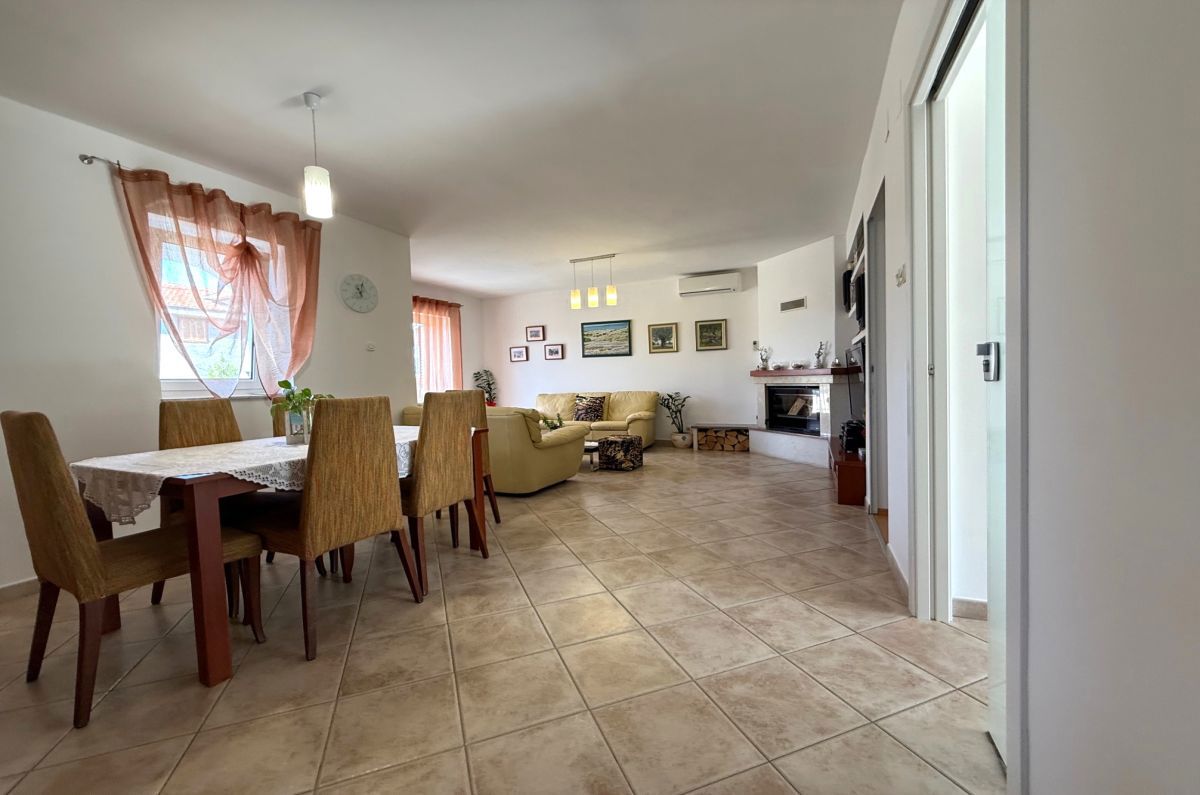 Casa, per la vendita, Città diKrk, Croazia, 210 m2, 690.000,00 EUR