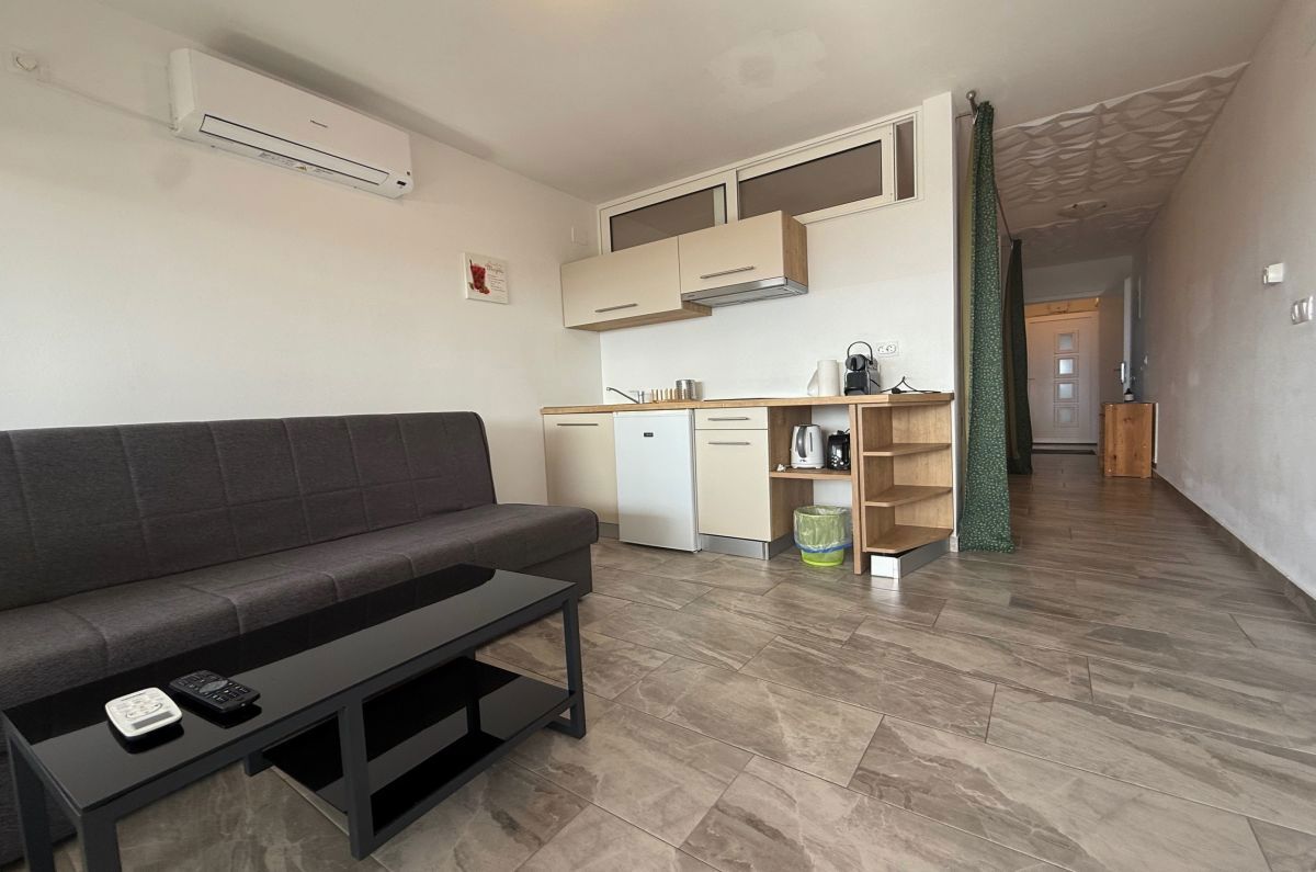 Appartamento, per la vendita, Omišalj, Croazia, 66 m2, 240.000,00 EUR