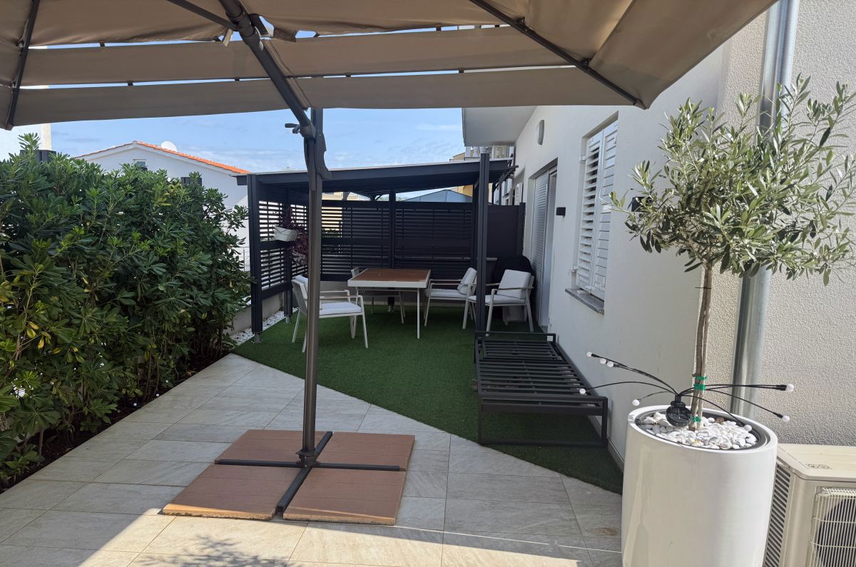 Appartamento, per la vendita, Malinska, Croazia, 60 m2, 352.000,00 EUR