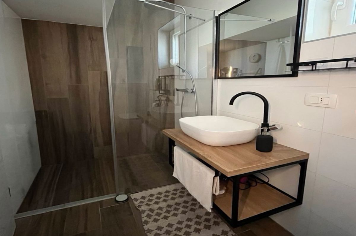 Appartamento, per la vendita, Malinska, Croazia, 60 m2, 352.000,00 EUR