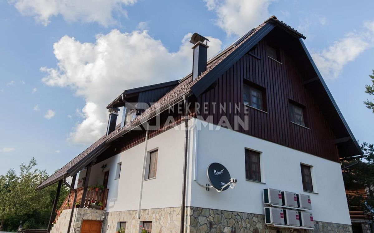 Casa Korenica, Plitvička Jezera, 360m2