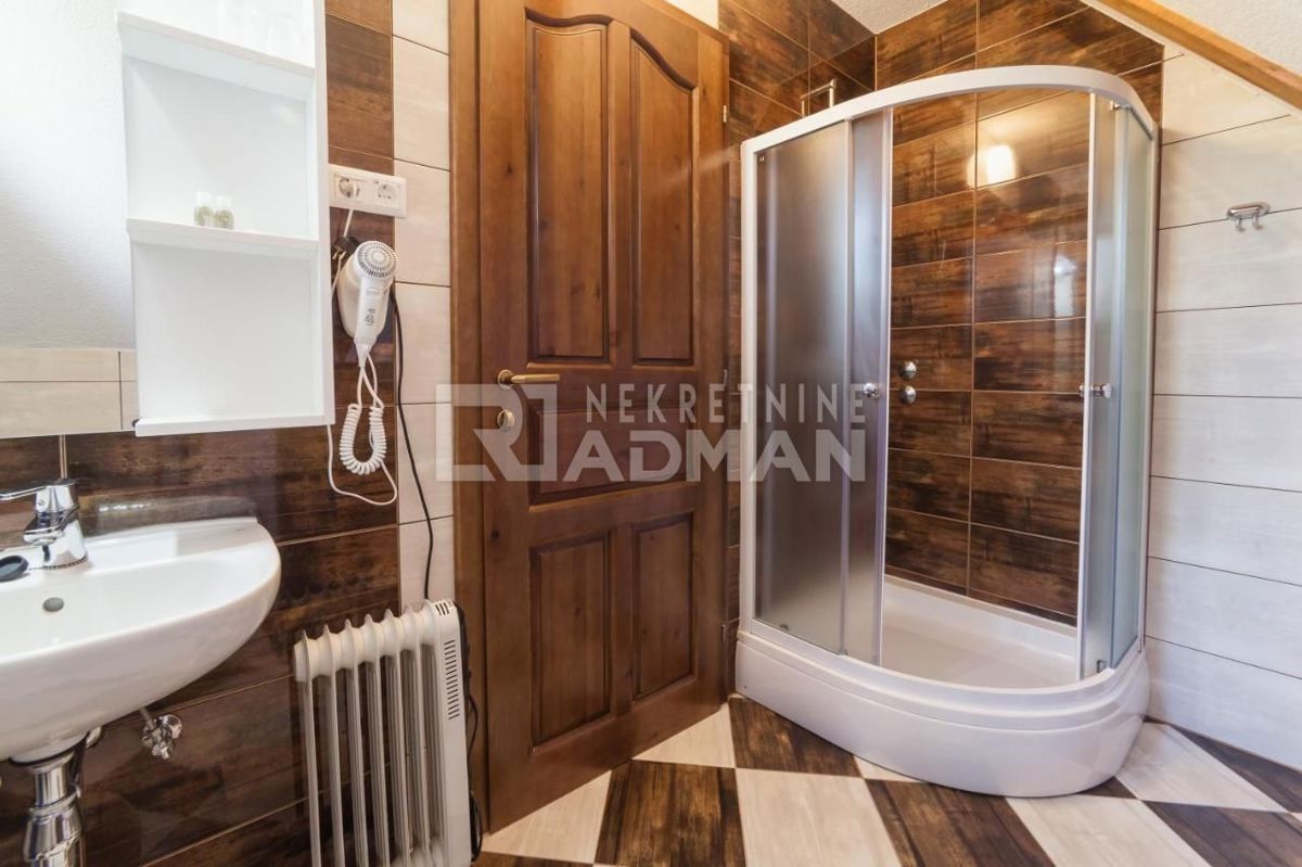 Casa Korenica, Plitvička Jezera, 360m2