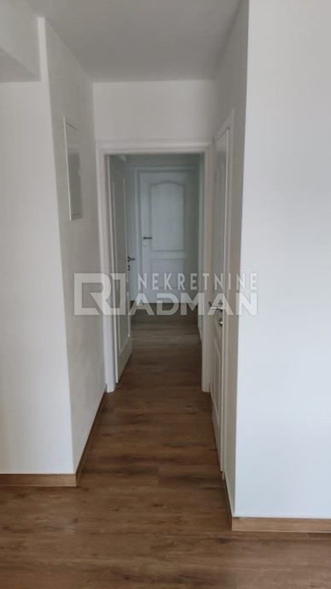 Casa Kaštel Sućurac, Kaštela, 380m2