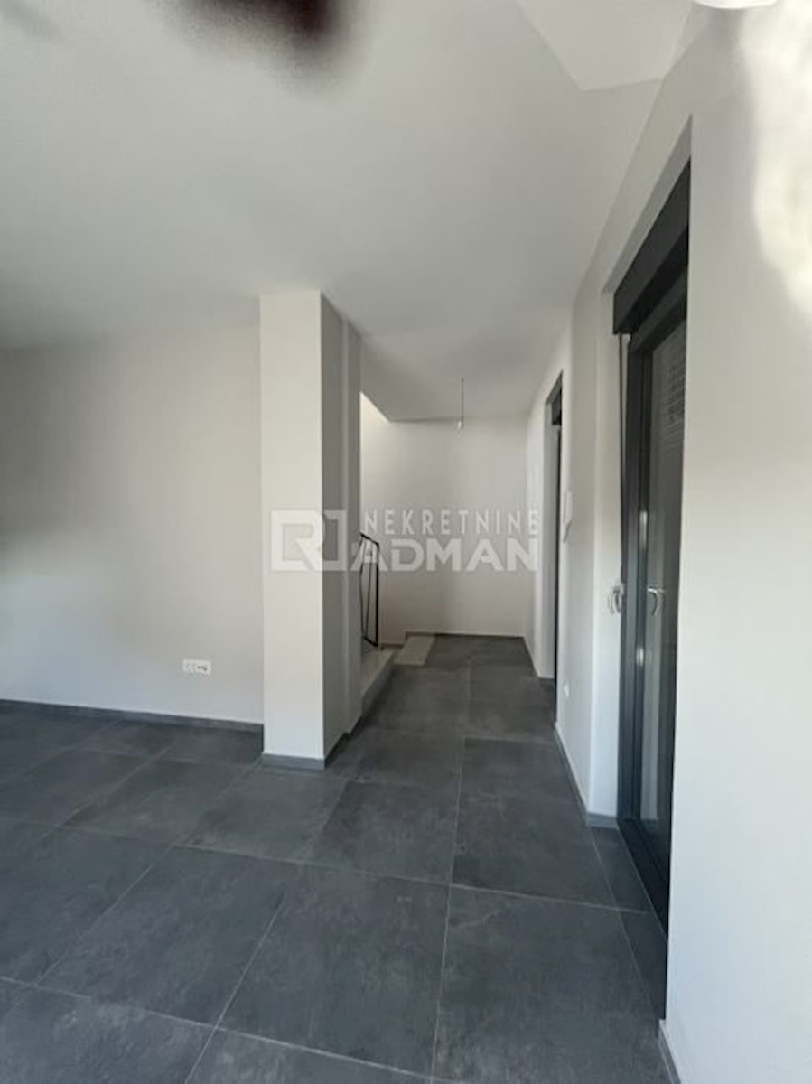 Appartamento Petrčane, Zadar - Okolica, 78m2