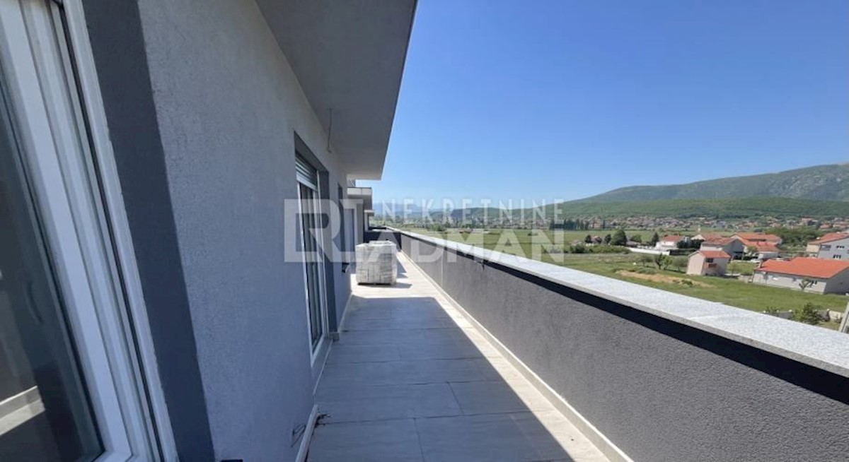 Appartamento Glavice, Sinj, 74m2