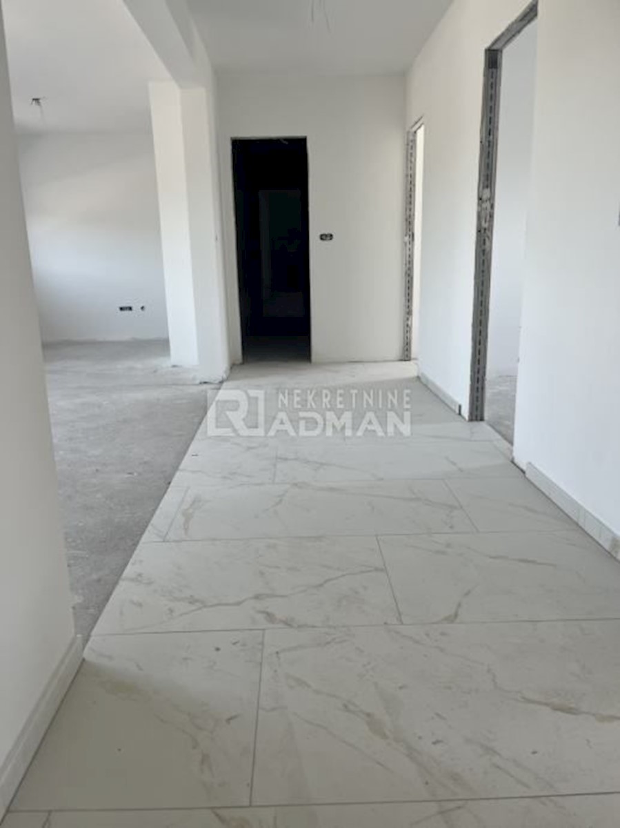 Appartamento Glavice, Sinj, 74m2