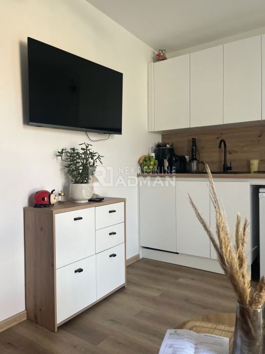 Appartamento Strožanac, Podstrana, 68m2