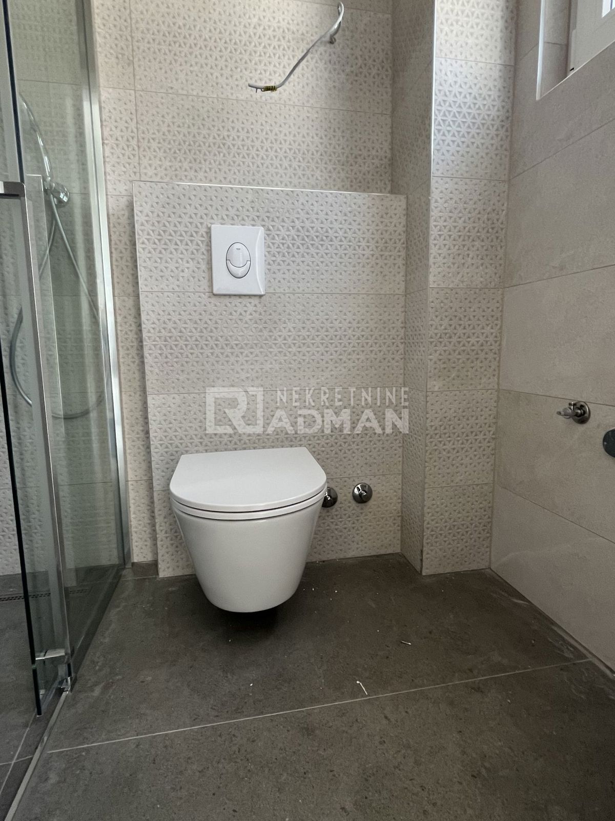 Appartamento Okrug Gornji, Okrug, 146,30m2